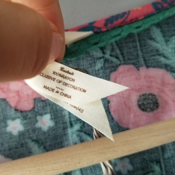 2 FOR $25! Matilda Jane Yesteryear Green Red Floral Top - Picture 6 of 12